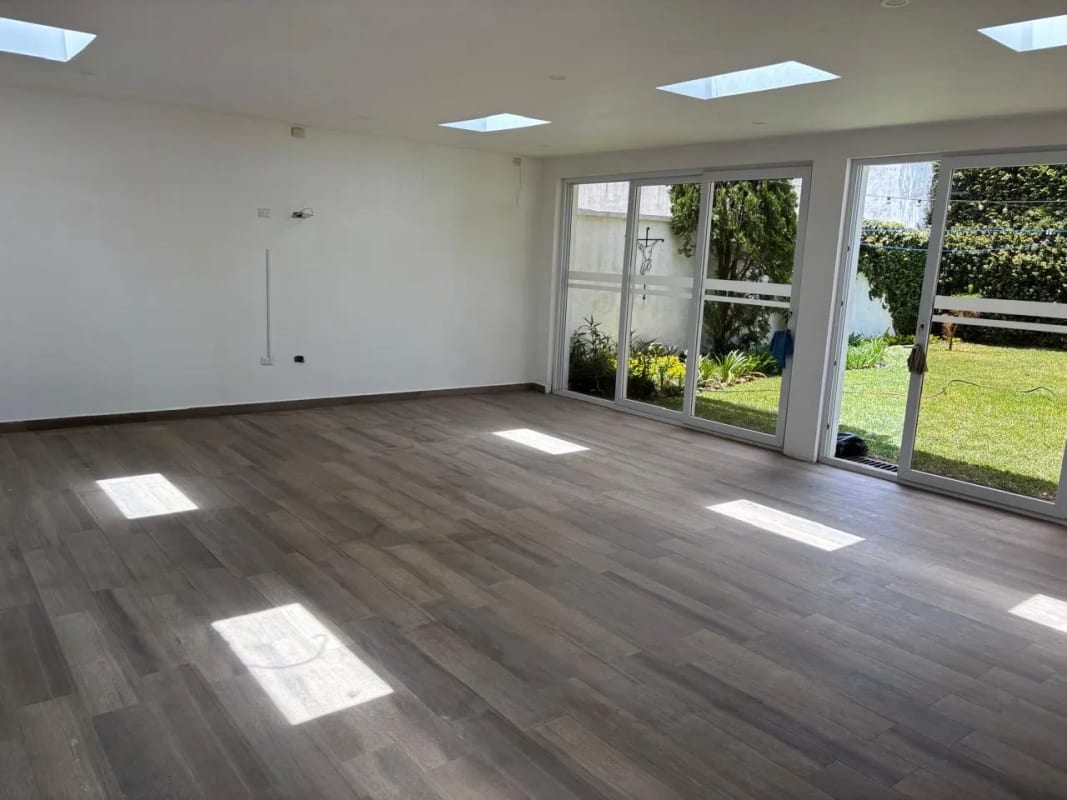 Se renta hermosa casa grande en Residencial Los Diamantes  — Casa en Alquiler en Los Diamantes, Carretera a El Salvador, Guatemala, Ciudad — foto 15 de 17