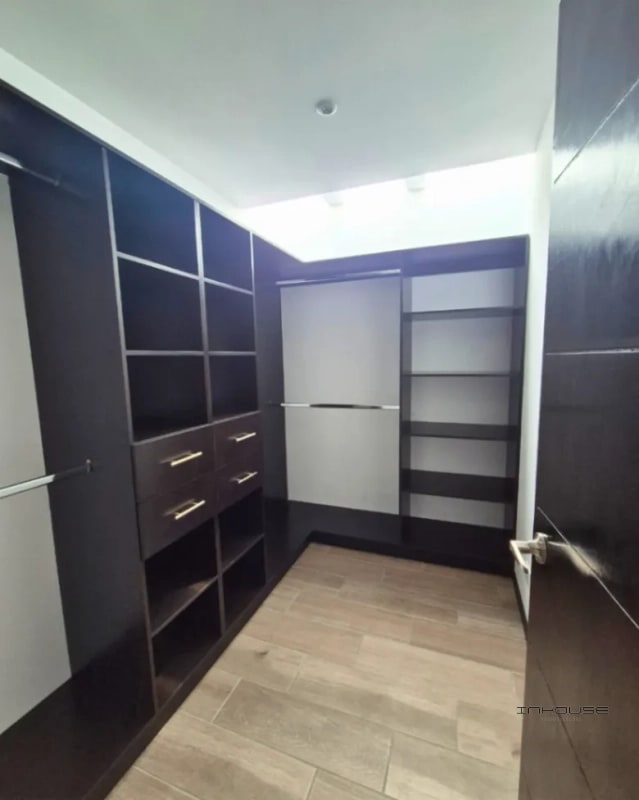 CASA EN VENTA EN ZONA 16 PARA ESTRENAR - 6