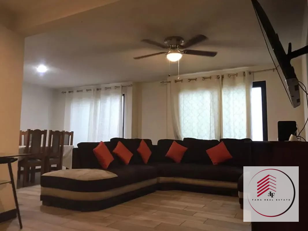Venta de hermosa casa de esquina en condominio Luminela Villa Nueva — Casa en Venta en luminela, Villa Nueva, Guatemala, Ciudad — foto 1 de 12