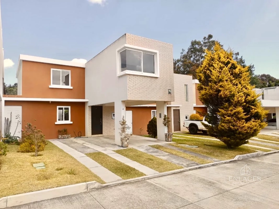 Km. 16.5 Entrada a Olmeca • Casa en Renta/Venta • Condominio Paseo de Arrazola - 1