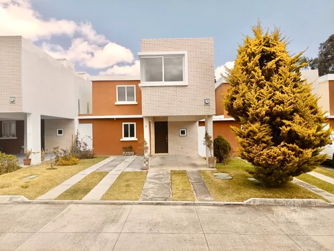 Km. 16.5 Entrada a Olmeca • Casa en Renta/Venta • Condominio Paseo de Arrazola - 17