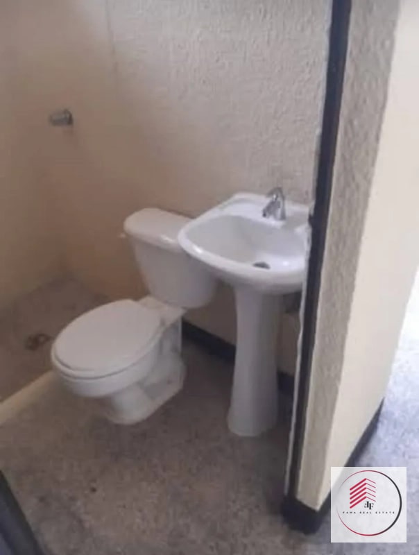 VENTA de casa mas terreno en Villas de Palin ubicado en palin Escuintla - 2