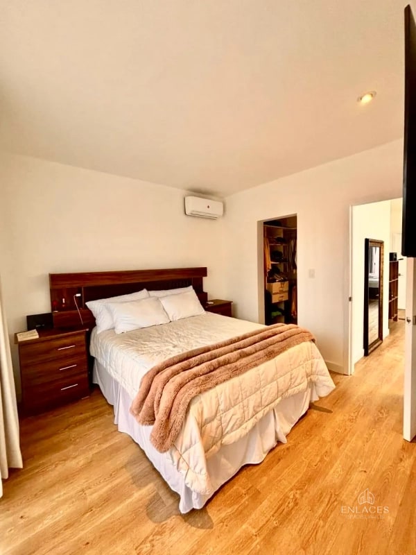Zona 13 • Casa en Venta • Condominio Iridia Homes - 5
