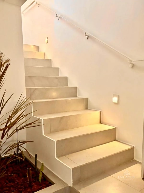 Zona 13 • Casa en Venta • Condominio Iridia Homes - 4