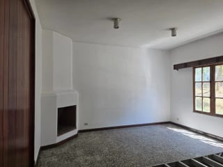Casa en Alquiler en Ciudad San Cristóbal Sector A3 para Comercio o Empresa — Casa en Alquiler en Zona 8 Mixco, Guatemala, Ciudad — miniatura 7 de 15