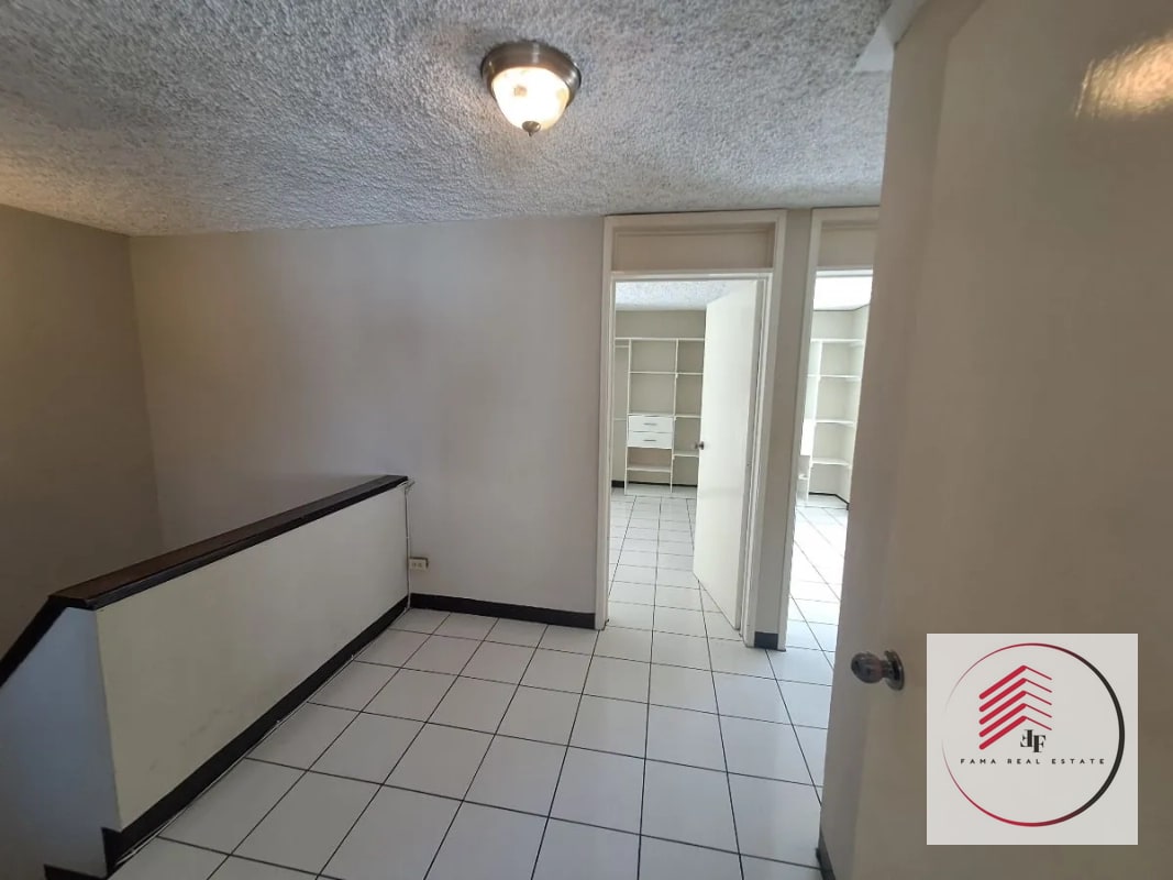 ALQUILER de casa en zona 16 concepción las lomas a una cuadra de la Universidad Landivar - 9