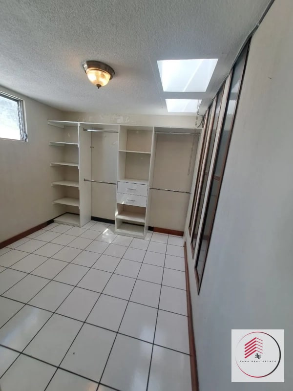 ALQUILER de casa en zona 16 concepción las lomas a una cuadra de la Universidad Landivar - 4