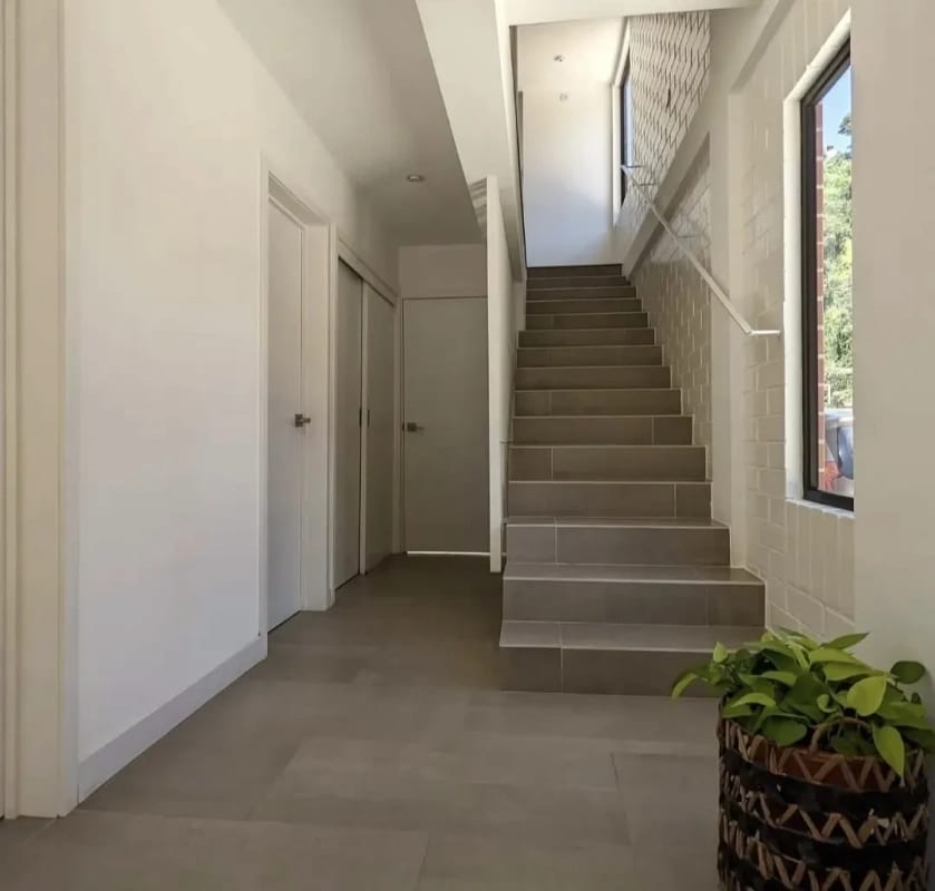 CASA EN VENTA CONDOMINIO IRIDIA HOMES CAÑADAS DE ELGIN ZONA 13 — Casa en Venta en Zona 13, Guatemala, Ciudad — foto 3 de 15
