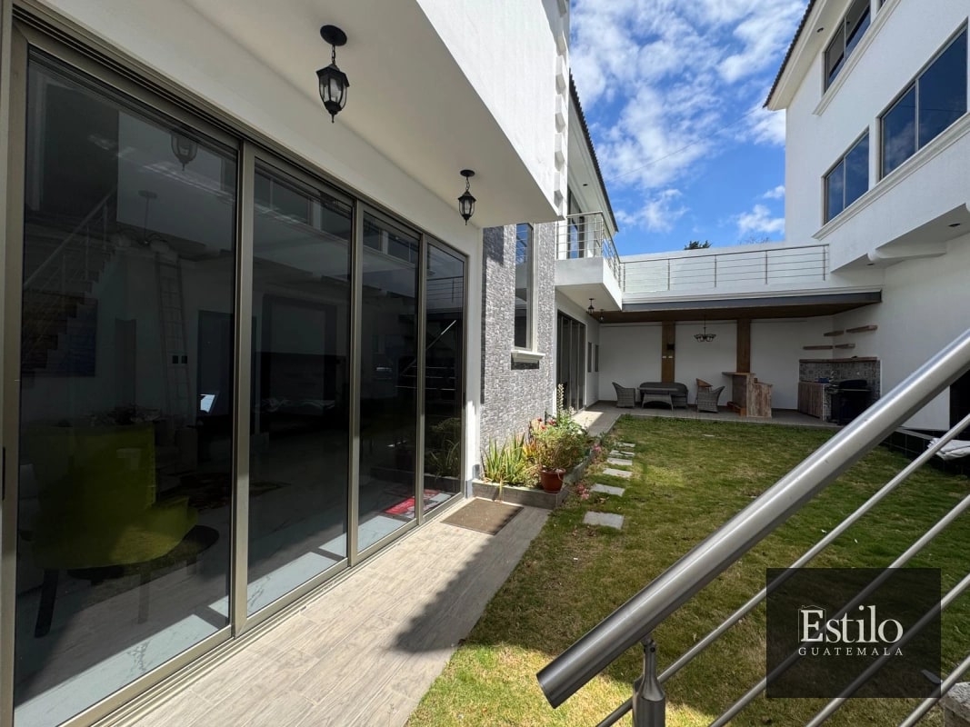 CASA CON JARDIN EN VENTA, TERRAVISTA. - 1
