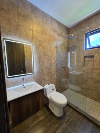 Casa en venta, para Estrenar Condominio Diamantes de Gadiel, Villa Canales, Carretera a Santa Elena Barillas — Casa en Venta en Santa Elena Barillas, Guatemala, Ciudad — miniatura 5 de 17