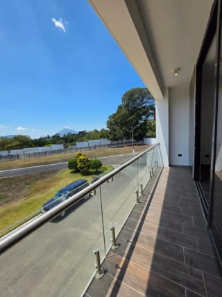 Casa en venta, para Estrenar Condominio Diamantes de Gadiel, Villa Canales, Carretera a Santa Elena Barillas — Casa en Venta en Santa Elena Barillas, Guatemala, Ciudad — miniatura 2 de 17