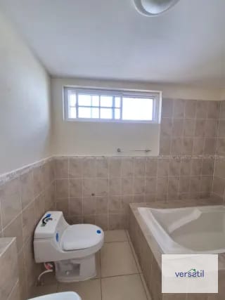 Vendo casa en Los MANANTIALES — Casa en Venta en Los Manantiales, Carretera a El Salvador, Guatemala, Ciudad — miniatura 8 de 16