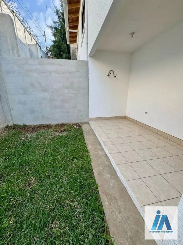 CASA EN ALQUILER📍Condominio San Mateo, Boulevard Acatán Zona 16 - 9