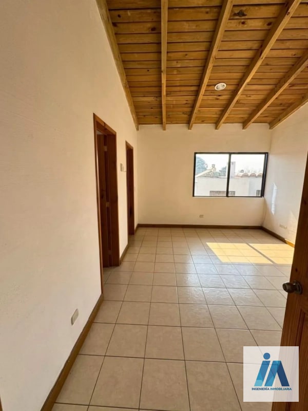 CASA EN ALQUILER📍Condominio San Mateo, Boulevard Acatán Zona 16 - 7