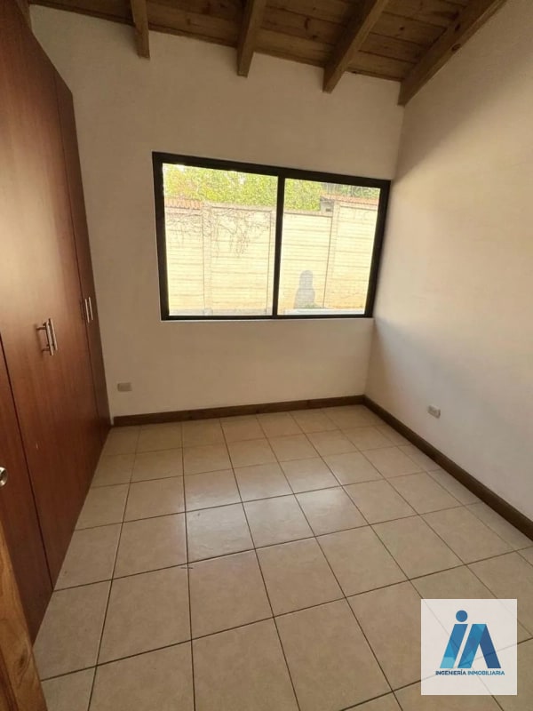 CASA EN ALQUILER📍Condominio San Mateo, Boulevard Acatán Zona 16 - 4