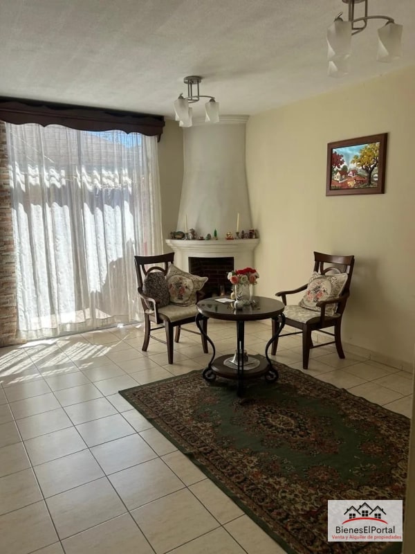 Casa en Condominio Altos del Encinal Zona 7 de Mixco - 3