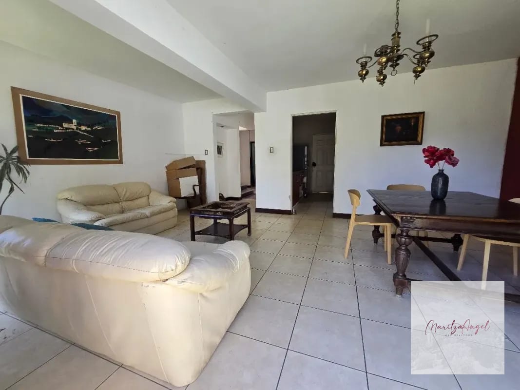 VENTA DE CASA EN RESIDENCIALES SAN ANTONIO  KM18 CARRETERA A EL SALVADOR — Casa en Venta en San Antonio, Carretera a El Salvador, Guatemala, Ciudad — foto 5 de 11