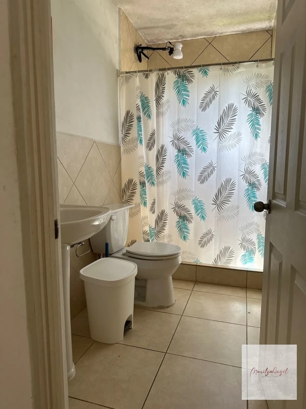 VENTA DE CASA EN RESIDENCIALES SAN ANTONIO KM18 CARRETERA A EL SALVADOR - 2