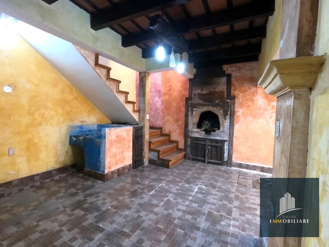 Casa colonial en Venta en Santa Lucía Milpas Altas - 4
