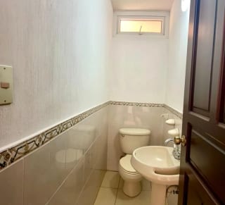 Casa en Venta, Residenciales Santa Mónica VI, Km 16.5 Carretera a El Salvador — Casa en Venta en Carretera a El Salvador, Guatemala, Ciudad — miniatura 3 de 17