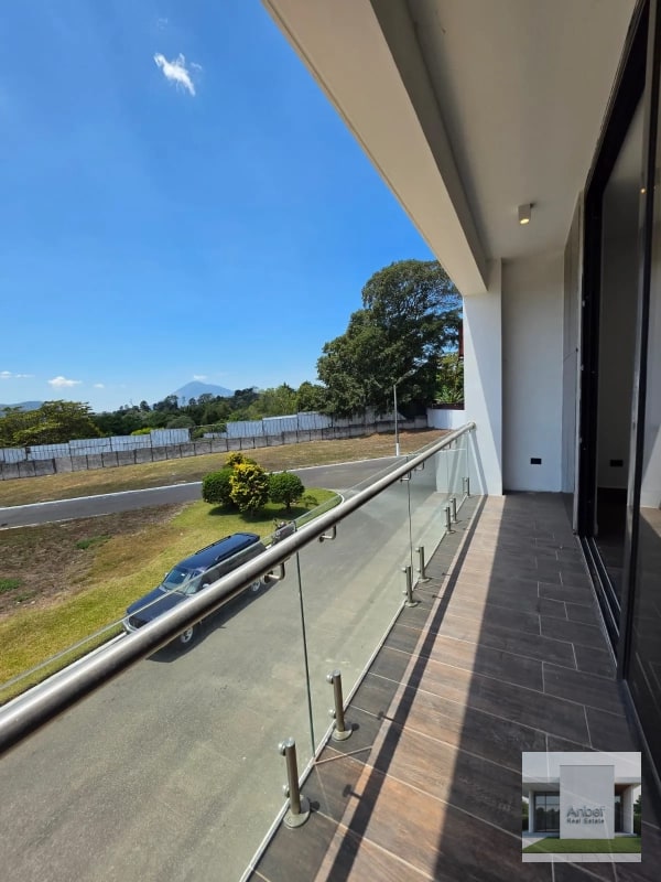DIAMANTES DE GADIEL Venta Casa en Condominio, 2 Niveles y 4 Dormitorios en Villa Canales Carr a Santa Elena Barillas - 8