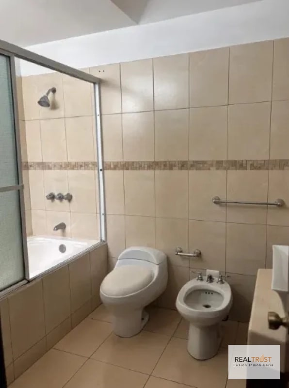 Hermosa casa grande en Residencial Los Diamantes - 6