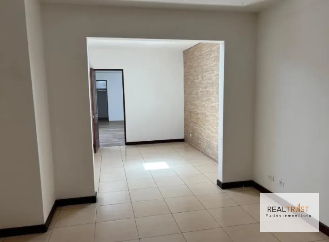 Hermosa casa grande en Residencial Los Diamantes - 3
