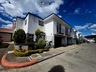 Casa en Venta Barrio de San Nicolas 2, zona 4 de Mixco atrás de Walmart San Nicolas — Casa en Venta en Zona 4 Mixco, Guatemala, Ciudad — miniatura 13 de 14