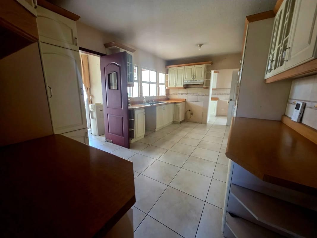 Casa en Venta Barrio de San Nicolas 2, zona 4 de Mixco atrás de Walmart San Nicolas — Casa en Venta en Zona 4 Mixco, Guatemala, Ciudad — foto 2 de 14