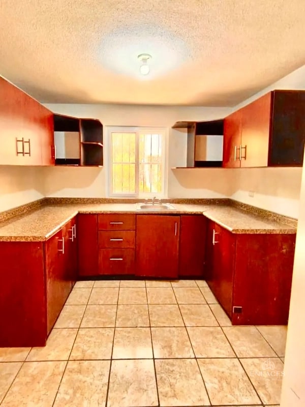 Zona 7 de Villa Nueva • Casa en Venta • Colinas de Monte María Sur - 11