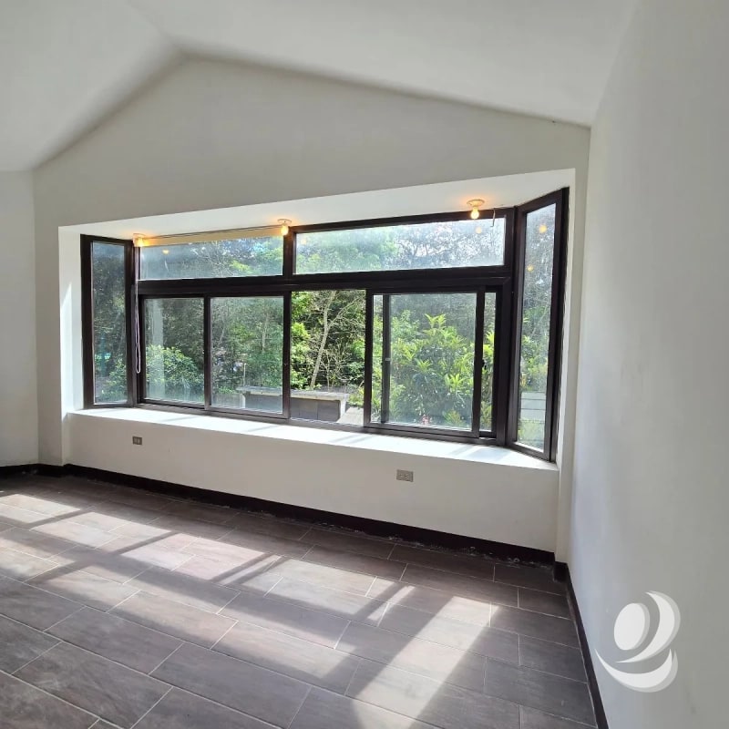 Casa con Jardín en Venta San Lucas Sacatepéquez - 5