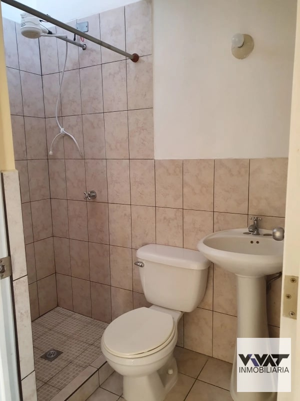Casa en renta en Condominio Villas Calá,  zona 10 de Santa Catarina Pinula - 17