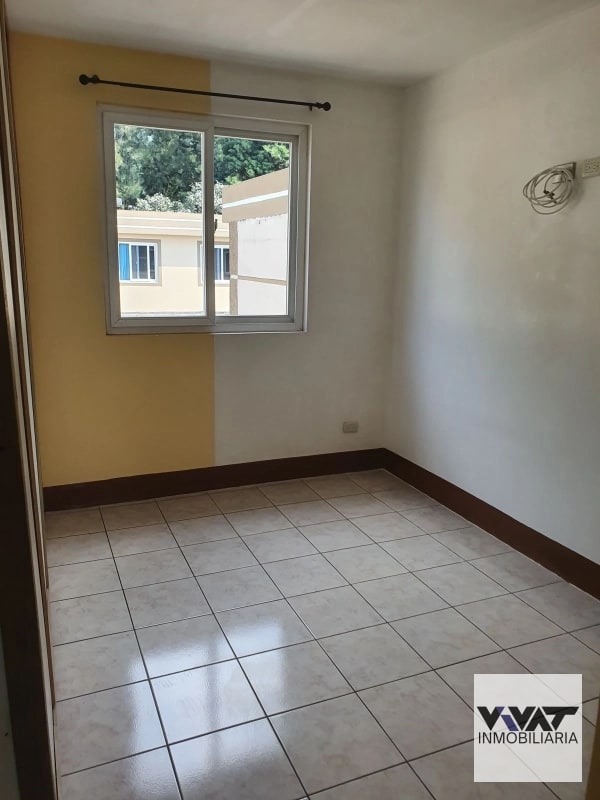 Casa en renta en Condominio Villas Calá,  zona 10 de Santa Catarina Pinula - 4