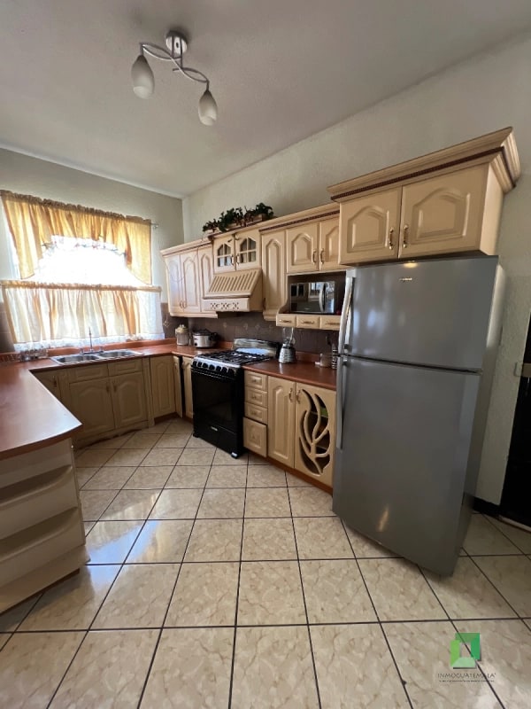 Casa en venta Valle del Sol zona 4 de Mixco - 11