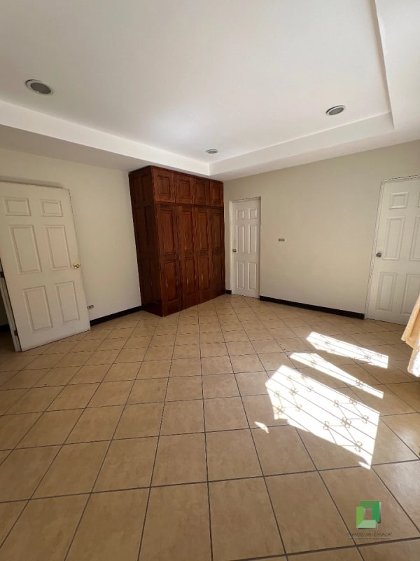 Casa en venta Valle del Sol zona 4 de Mixco - 2