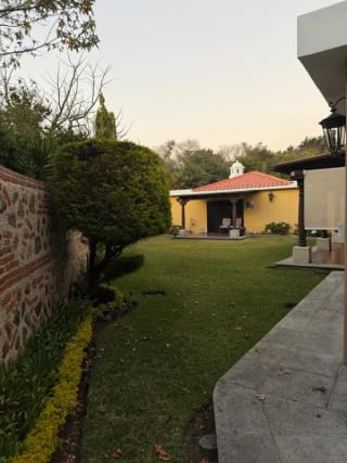 VENTA HERMOSA CASA DE UN NIVEL EN CASA & CAMPO KM. 23.5 CARRETERA A EL SALVADOR — Casa en Venta en Carretera a El Salvador, Guatemala, Ciudad — miniatura 3 de 17