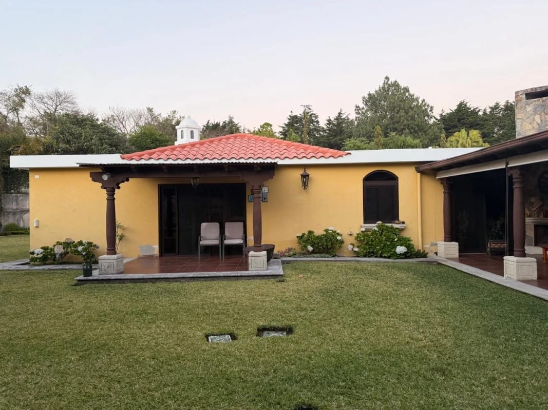 VENTA HERMOSA CASA DE UN NIVEL EN CASA & CAMPO KM. 23.5 CARRETERA A EL SALVADOR — Casa en Venta en Carretera a El Salvador, Guatemala, Ciudad — foto 6 de 17