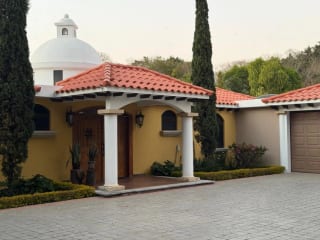 VENTA HERMOSA CASA DE UN NIVEL EN CASA & CAMPO KM. 23.5 CARRETERA A EL SALVADOR — Casa en Venta en Carretera a El Salvador, Guatemala, Ciudad — miniatura 8 de 17