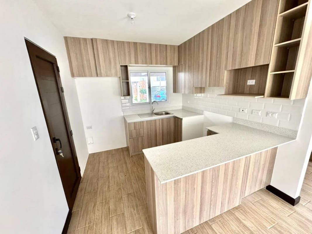 CASA EN VENTA BOSQUES DE SANTA ELENA CAES KM.26 — Casa en Venta en Carretera a El Salvador, Guatemala, Ciudad — foto 15 de 17