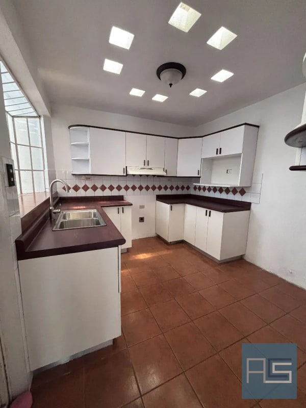 *Amplia casa en VENTA en Arrazola Panorama, Carretera a El Salvador* - 9