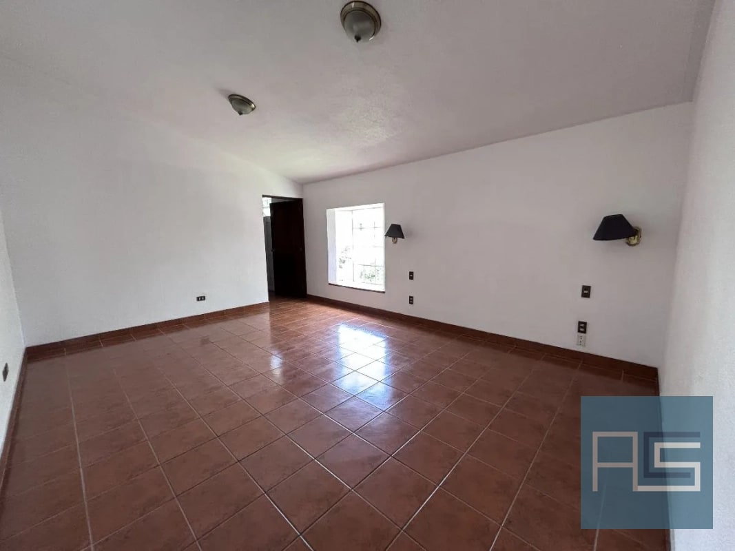 *Amplia casa en VENTA en Arrazola Panorama, Carretera a El Salvador* - 4