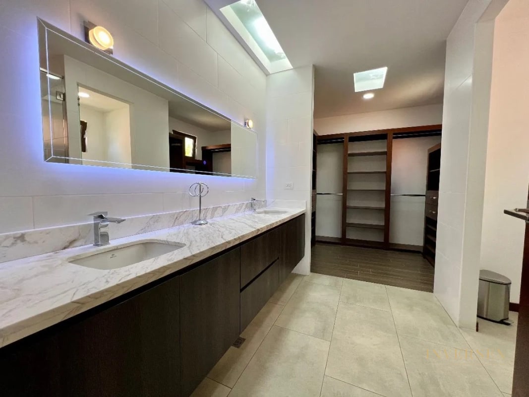 Casa en renta o venta en Residencias Concepción - 3