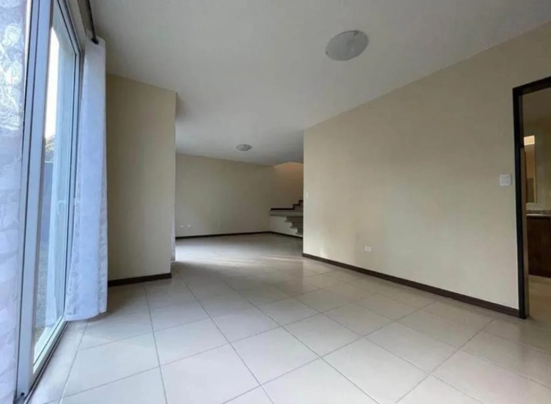 Casa en venta en Carretera a el salvador - 5