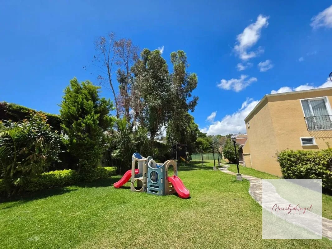 CASA EN VENTA EN SAN CRISTOBAL  ZN 8 MIXCO. SAN MARINO — Casa en Venta en Zona 8 Mixco, Guatemala, Ciudad — foto 3 de 13