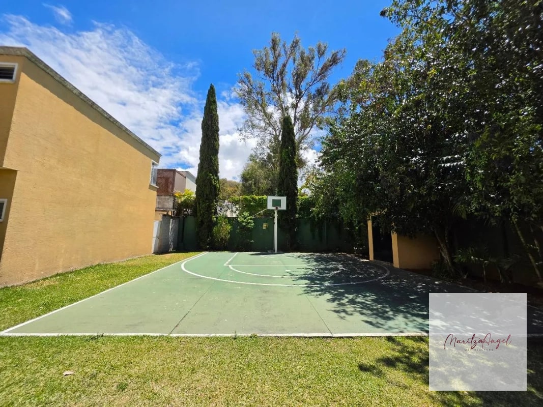 CASA EN VENTA EN SAN CRISTOBAL  ZN 8 MIXCO. SAN MARINO - 2