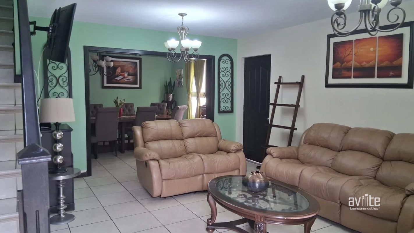 Condado Naranjo, casa totalmente equipada, dentro de Alameda Norte Q13,500 - 2