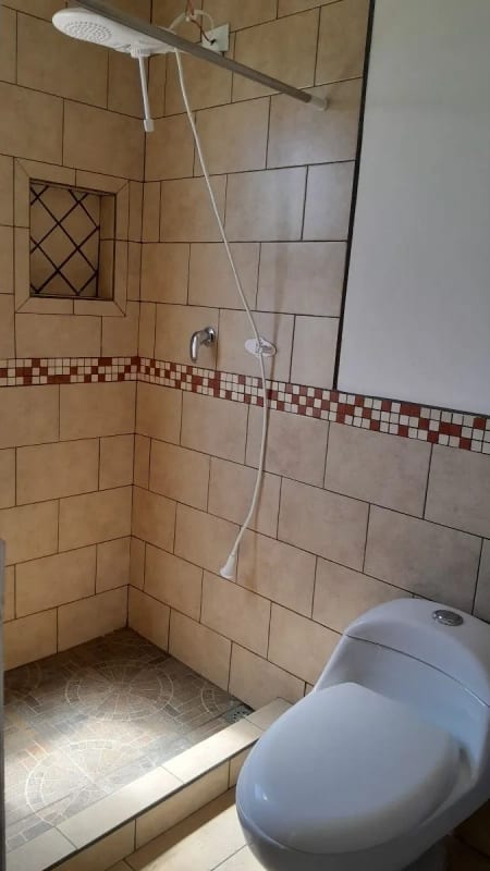 CASA EN VENTA EN CONDOMINIO BALCONES 4, ZONA 8 DE MIXCO — Casa en Venta en Zona 8 Mixco, Guatemala, Ciudad — foto 4 de 17