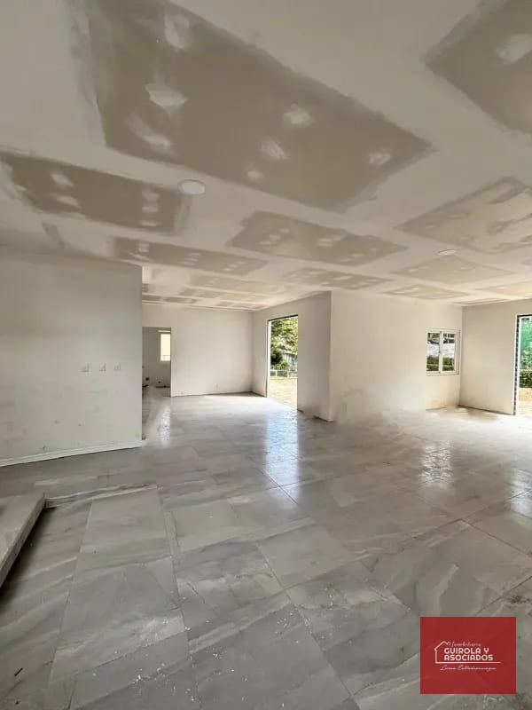 CASA EN VENTA EN KM 17 CAMINO DE FRAIJANES 150CVCD — Casa en Venta en Vila Verde, Carretera a El Salvador, Guatemala, Ciudad — foto 3 de 7