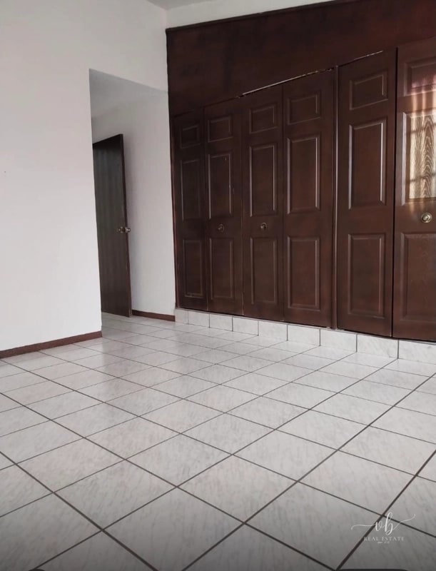Casa en venta (para inversión) - Los Pinabetes CAES - 3