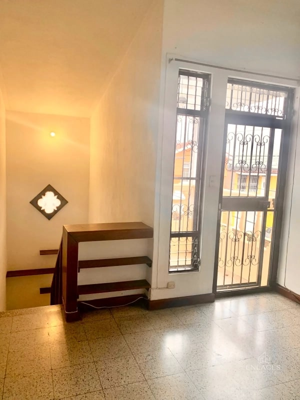 Zona 12 • Casa en Venta • Residencial Prados de Monte María - 11